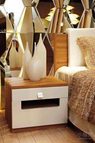 【劳卡衣柜@小猫家】帕拉娜创意意大利艺术床头柜