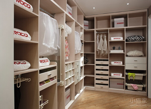 【劳卡衣柜@小猫家】来自意大利设计de曼摩莉衣帽间