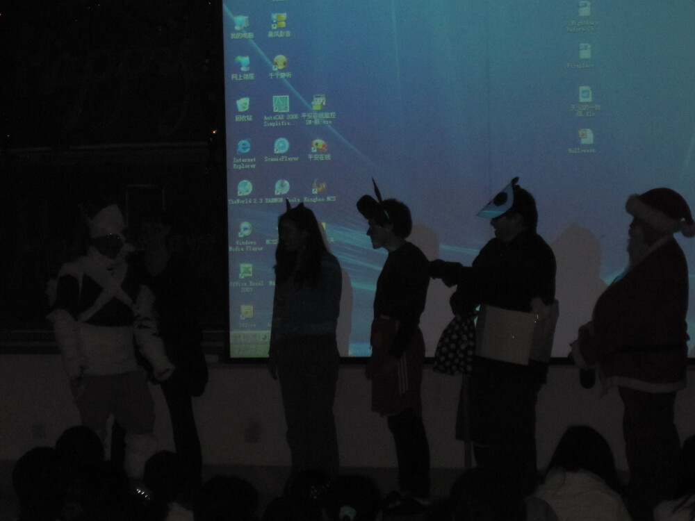 这是哪年的万圣节晚会来着？