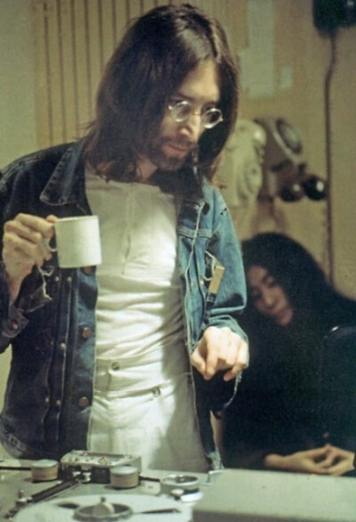 Time you enjoy wasting, was not wasted。我就喜欢任时间溜着，去你他妈的浪费时间----John Lennon