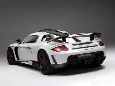 保时捷Carrera GT。http://baike.baidu.com/view/5281548.htm