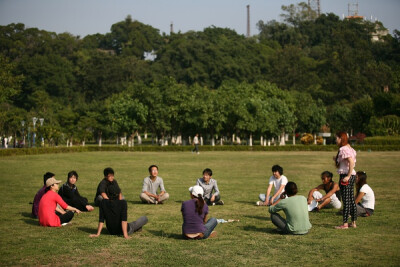 转一个圈，是否还能回到原点