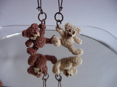 Sweet teddy bear dangle earrings