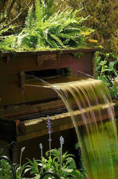 钢琴清泉
