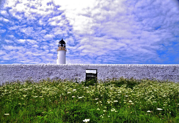 Mull of Galloway lighthouse, Drummore, 苏格兰. 苏格兰的最南方, 推开门，走上灯塔，你可以眺望到爱尔兰海另一边的贝尔法斯特。