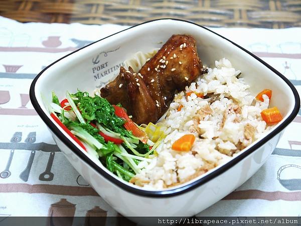 美乃滋照燒雞 黃金鵝油炒京都水菜 什錦炊飯（鴻喜菇，油豆皮，紅蘿蔔）