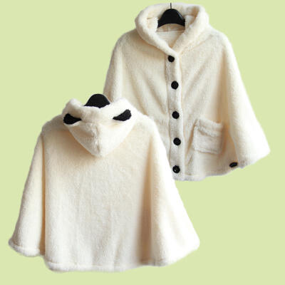 很可爱的蝙蝠袖毛衣，熊兔耳朵超萌哦。又温暖又可爱。推荐~！