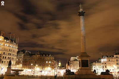 #london #trafalgar square #nelson's column #night