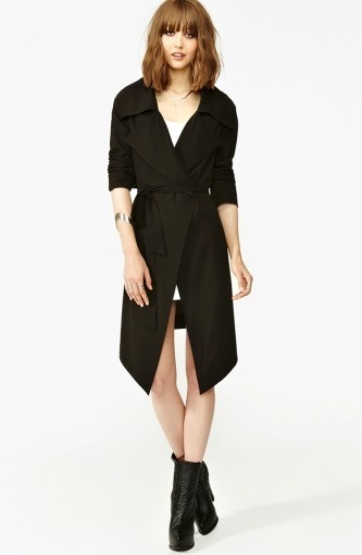 http://www.nastygal.com/clothes/flasher-trench be cool！