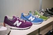 友库 时尚 潮流还记得前几天为大家报道了，New Balance 将在12月1日开始公开发售New Balance 990为其庆祝30周年的生日，而且发行数量定为990双的信息。在这么强大的噱头下，不少粉丝已经开始找各种代购，各种途径去抢购这双霸气十...