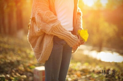 已经忘了是有多久没有打电话回家，今天的电话貌似时间有点久，关于很多，关于未来，关于钱，关于我现在的工作学习。谢谢我的老爸能够理解我的想法，谢谢我的老爸能够支持我的梦想，感恩你教会我的，感恩那些鼓励。  …