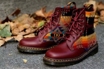 Dr. Martens x Pendleton “Pagosa Springs” 7 Eyelet Boot~！