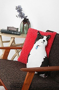 美国代购 urban outfitters Diego the Cat Pillow可爱猫靠垫抱枕