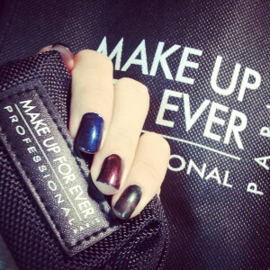 Make up for ever家的一套3色的Black Tango限定款指甲油