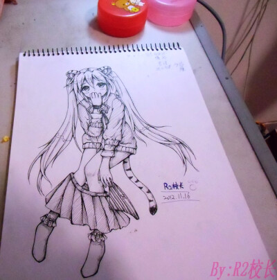 手绘稿，校服老虎耳朵初音 http://tieba.baidu.com/p/1992282496