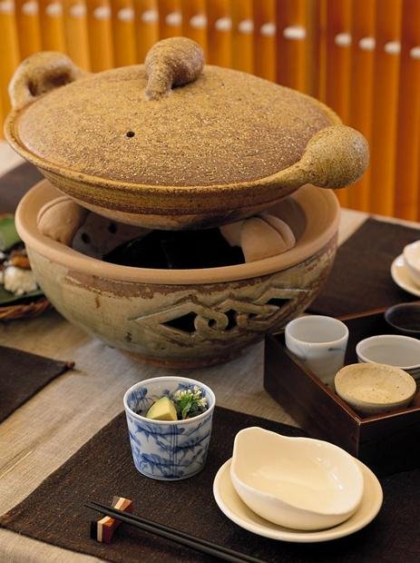 随着生活条件的改善，人们越来越注重自我养生保健，饮食的营养功能、调补越来越被人们所重视。