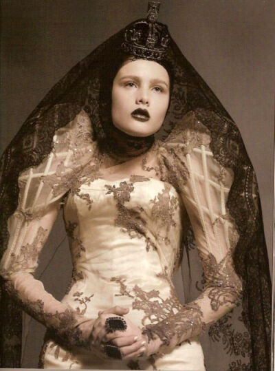 Amazing grace photographer: Nico Model : Sheila Baum Alexander McQueen SS07 RTW