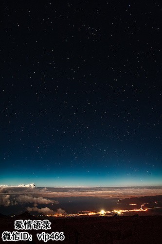 宁静的夜，宁静的星空。