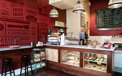 Crespella是一家融合了意大利的经典和现代人的前卫的一家咖啡厅，纽约设计师Tag Collective为他们设计了这套简洁而经典的视觉形象。