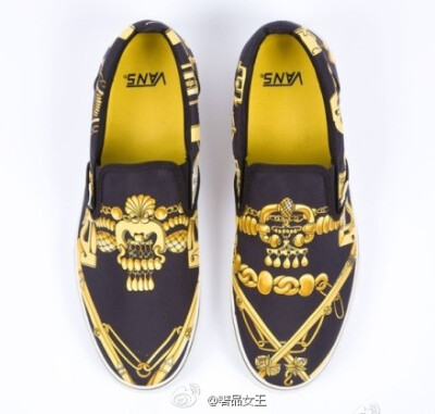 当Hermès 遭遇Vans_绝版美鞋打造街拍贵族！