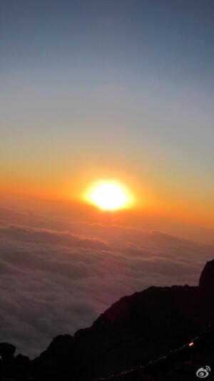 你可以一辈子不登山，但你心中一定要有座山。它使你总往高处爬，它使你总有个奋斗的方向，它使你任何一刻抬起头，都能看到自己的希望.