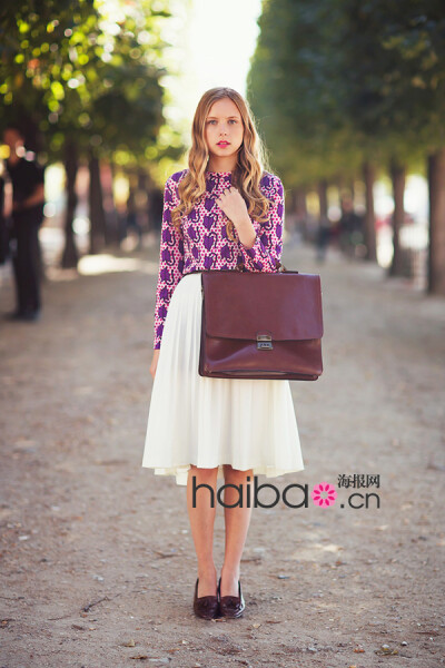 时髦人不少，时髦货也很多！2012秋冬高水准欧美街拍：时尚博主Caroline Blomst眼中的穿搭达人都超有范儿！