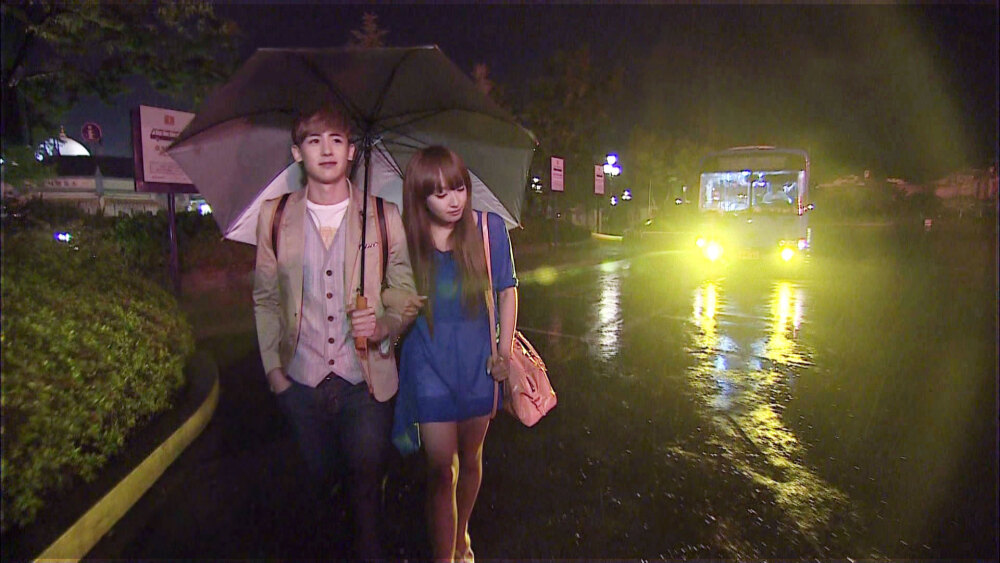 雨中的khuntoria