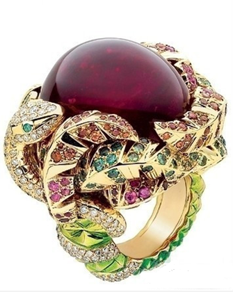 【揭露Dior全新珠宝戒指 全球只限一枚】听说这是上帝掉下来的呢！！！你想要不？？？