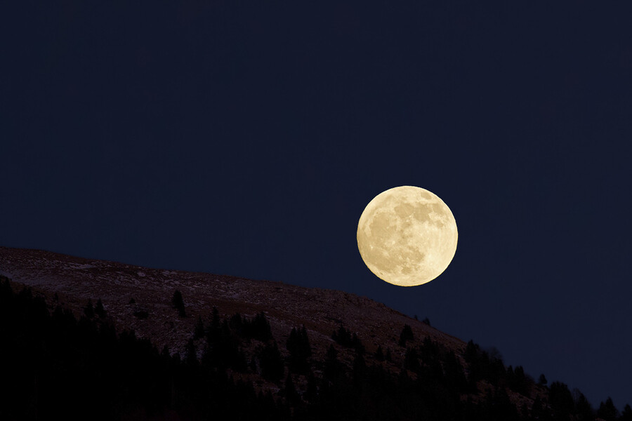 Photograph Spunta la luna dal monte... by Gianluca Schivo