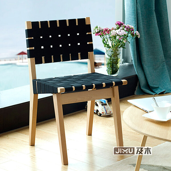 有意思的编织带设计餐椅