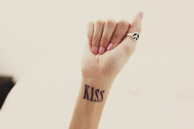 KISS