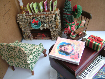 "Twas the Night Before Christmas" mini book http://smallworldland.blogspot.com/2012/11/christmas-books-link-to-mag-article.html