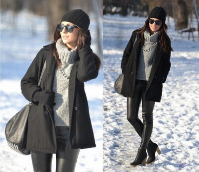 灰色套头毛衣搭配黑色外套似乎有点太普通，那就增添一根银链子作为点缀，穿上帅气潇洒的皮革长裤，戴上针织帽，寒冷的冬天也要玩味十足。