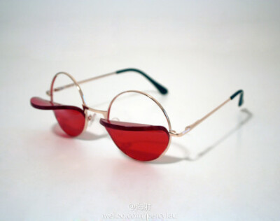 rose tinted glasses . designer： percy lau