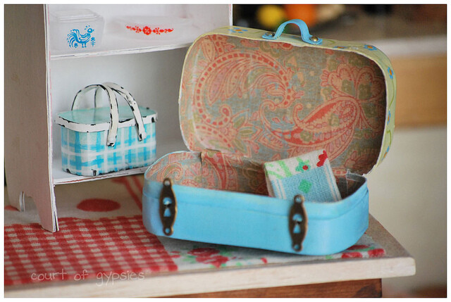 handmade suitcase dollhouse miniature