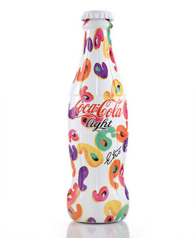 超有爱的可口可乐瓶，生活中的任何物品都可以成为你的最佳创作