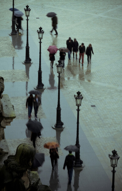 下雨天，法国巴黎
