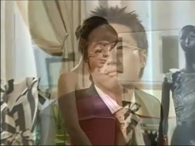 男人等待女人换装。当眼神停止的那刹最美 —《巴黎恋人》