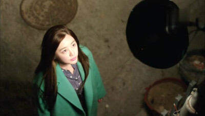 李秀研，尹恩惠，想你，那路灯。