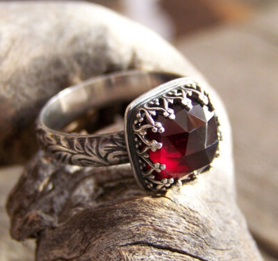 Meghan Ring - Luscious Deep Red 10mm Rose Cut Garnet in Heart Crown Bezel Setting