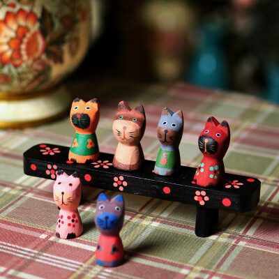 萌现代时尚原木家居装饰品特色生日礼物板凳上的小猫