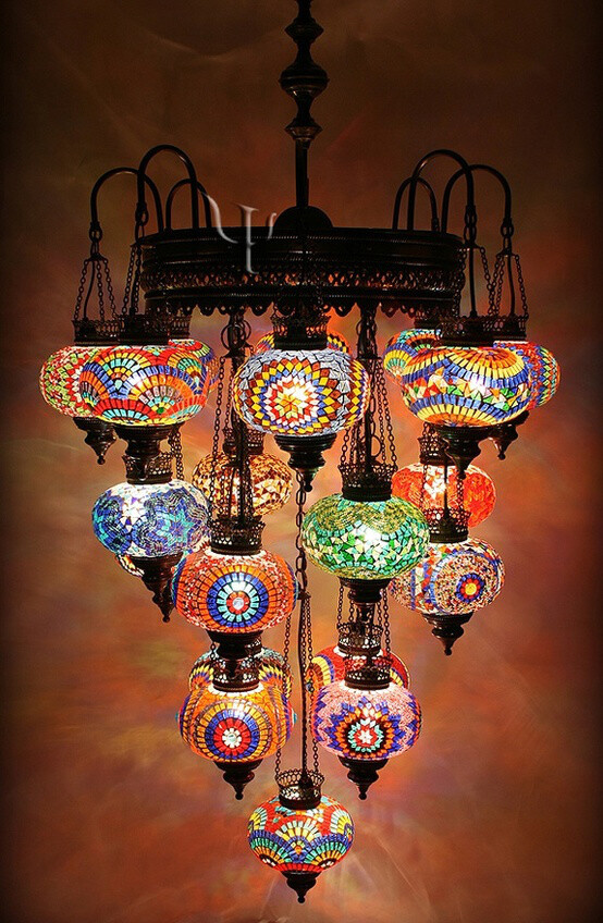 Mosaic Chandelier color-effect