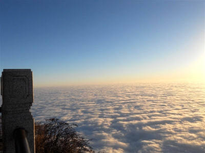 峨眉山云海。。。日出。。