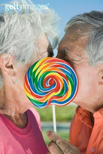 繁华落尽，还有你、理想爱情