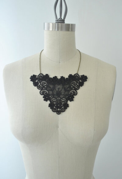 Lace necklace Floral Garden/ Romantic necklace/ Halloween necklace/ rusteam tt team stylistteam / lace fashion