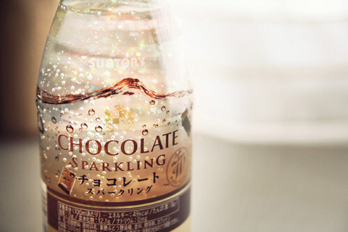 Chocolate & Soft drink？ Yooooooo~! I'm a foodie. -Halbmond-收录