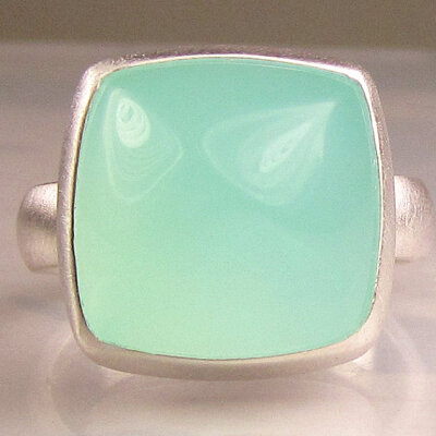 Sea Green Chalcedony Sugarloaf Cocktail Ring in Sterling Silver