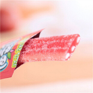 韩国进口食品长舌头糖果海太草莓味长条软糖g
