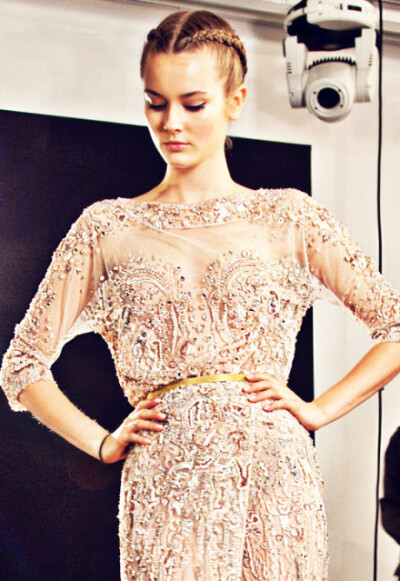 衣香鬓影~完美的一瞬~Backstage Elie Saab Haute Couture Winter 2012...