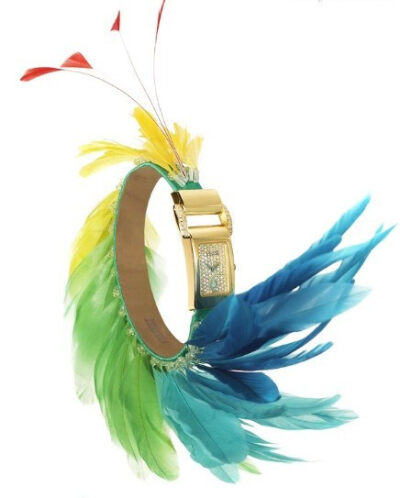 【饰】彩色的过渡羽毛的腕表，颜色和造型上都很吸引人的目光。